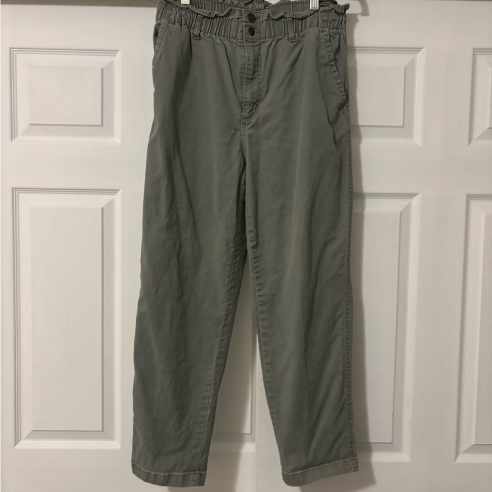 Universal Thread Women's Sage Green Paper Bag Waist Pants